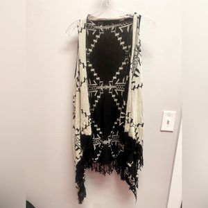 Interchangeable Tan & Black Sleeveless Cardigan